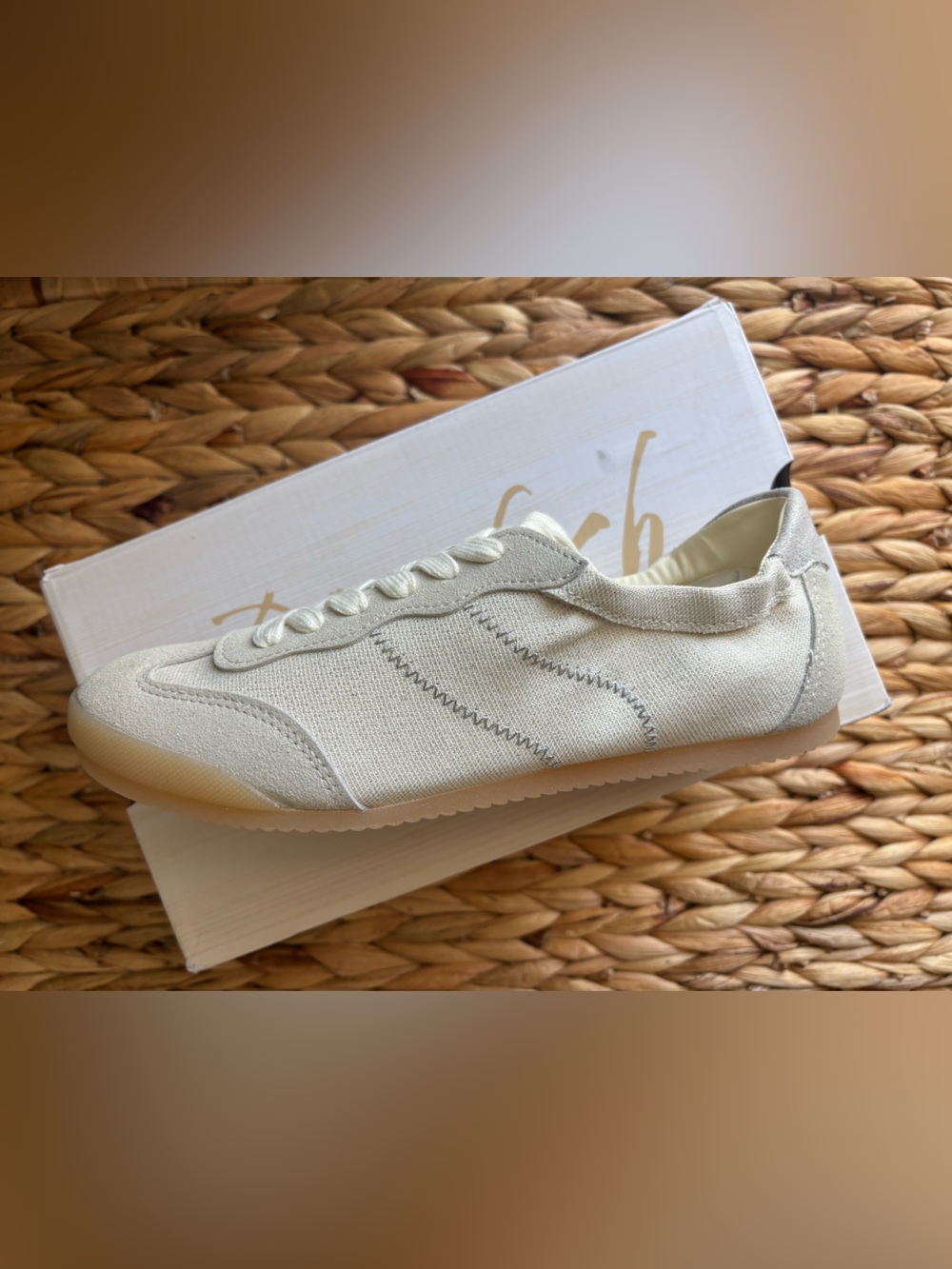 NIB Blowfish Malibu Women's Neutral Canvas Sneaker - Glitter White/Cream